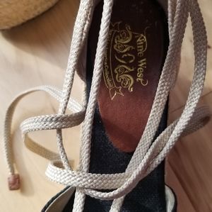 Nine West wedges size 10